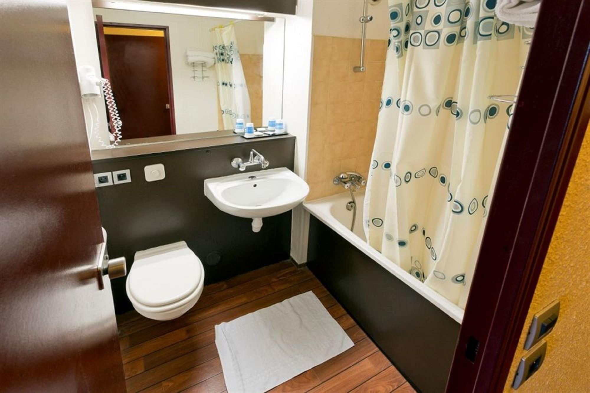 Hotel Ibis Styles Paris Hippodrome De Vincennes Joinville-le-Pont Exteriér fotografie
